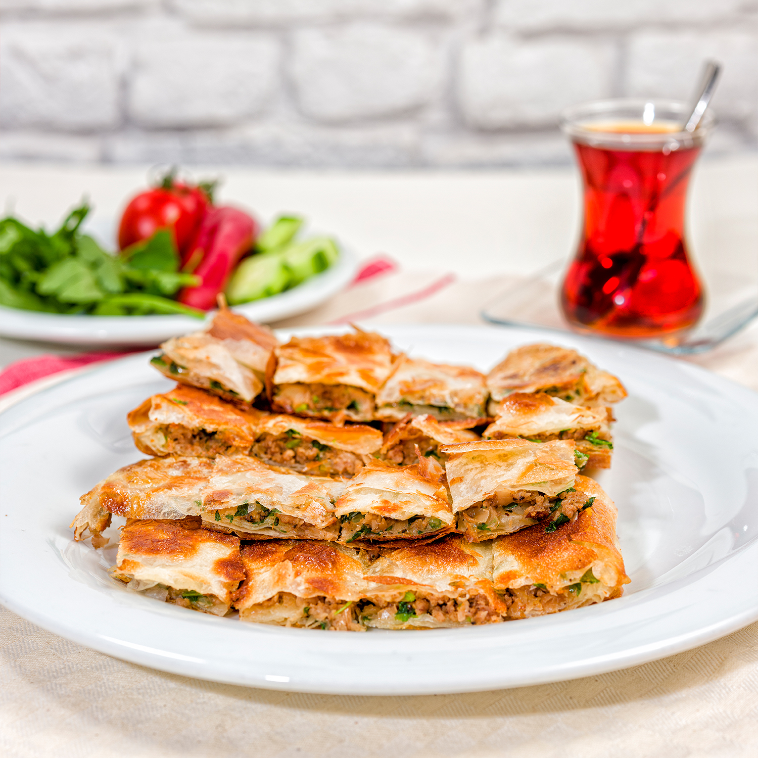 Fıtır Börek salonu ve servis alanı